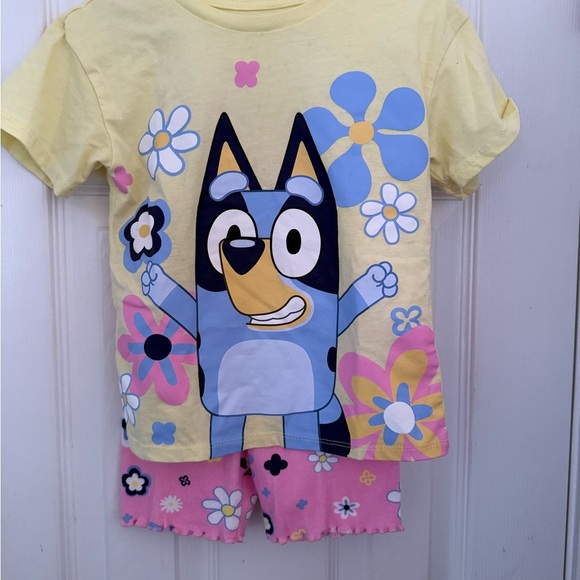 Bluey Pajamas Set - Picture 3 of 8